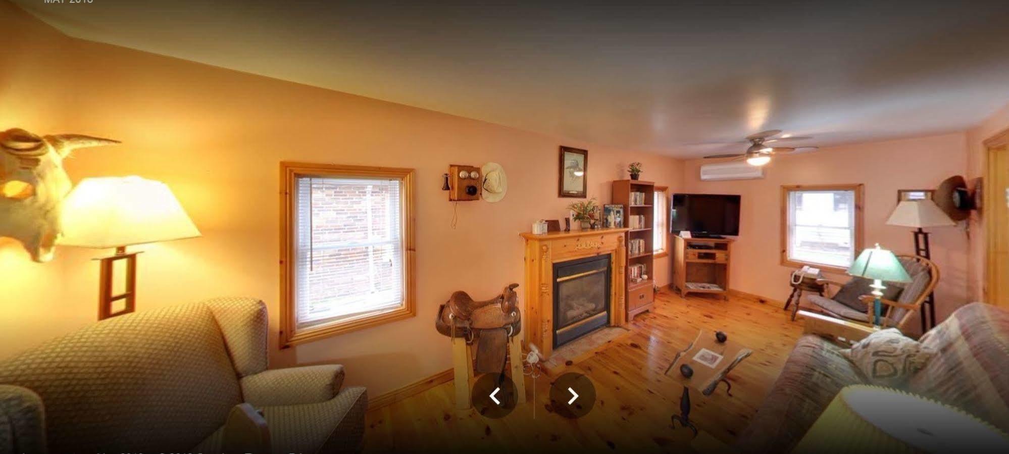 Dewar'S Inn And Cottages Prescott Extérieur photo