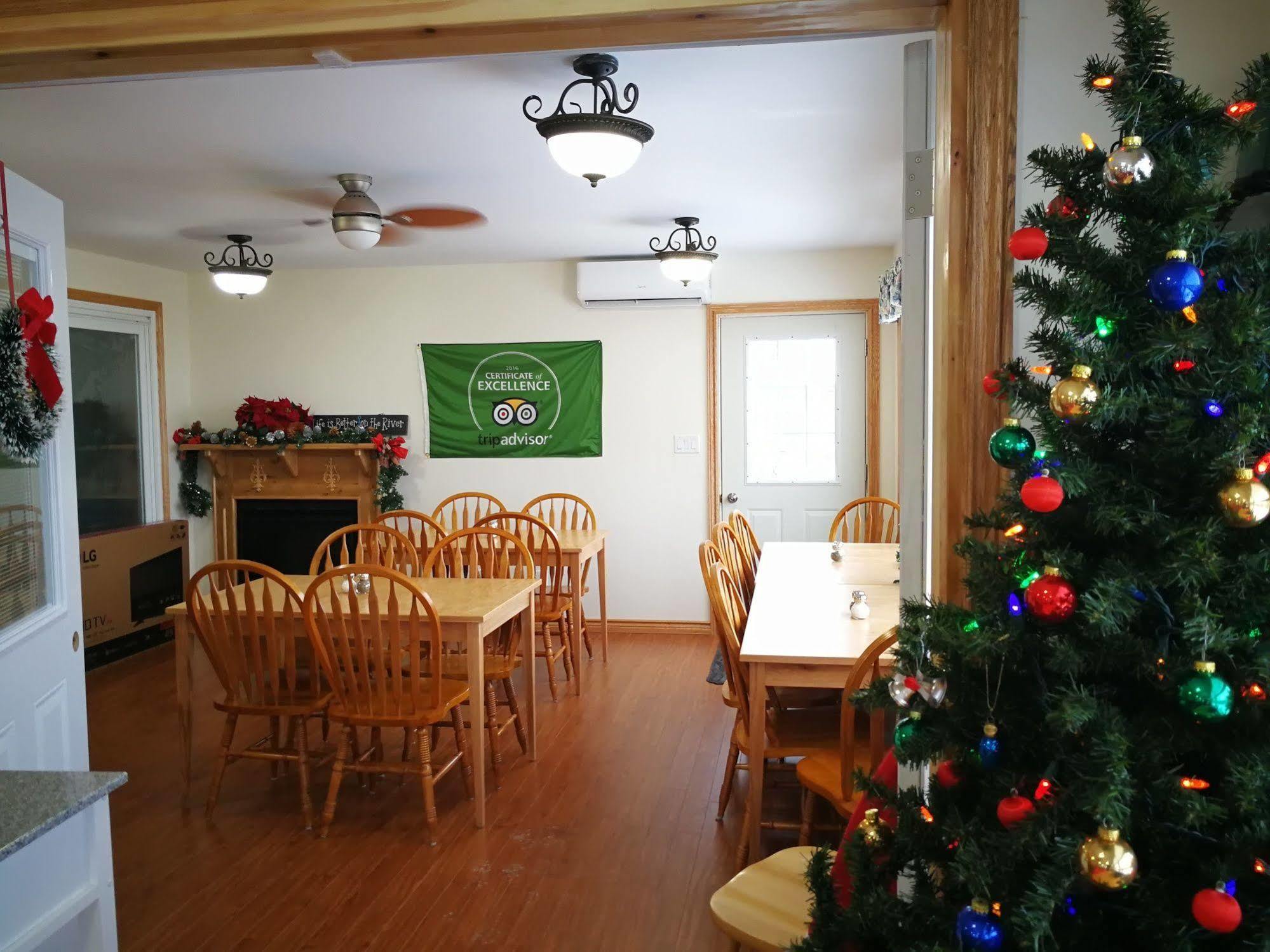 Dewar'S Inn And Cottages Prescott Extérieur photo